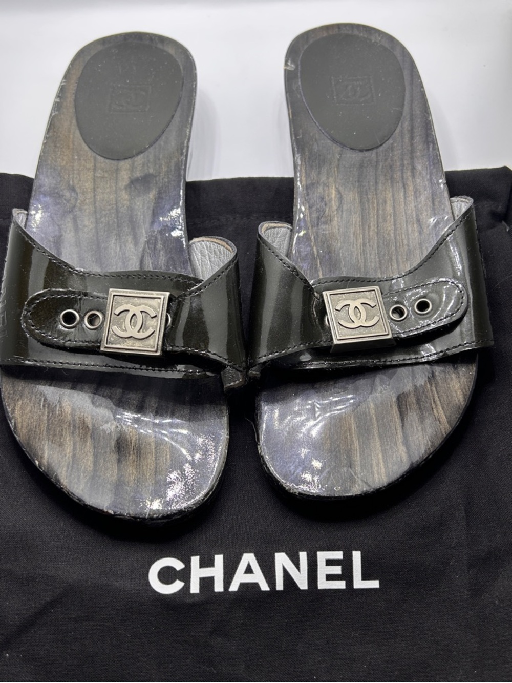 Chanel Wooden Platform Slide Sandals CC Logo Patent Leather Black Size 35 VTG